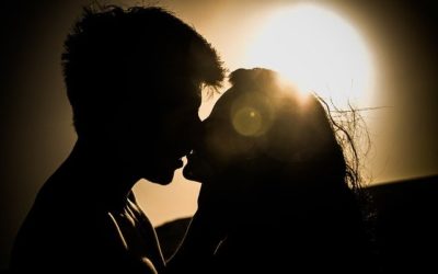 Comment et quand embrasser une femme que l’on séduit ?
